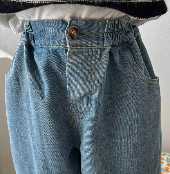 Loose Ankle Jeans
